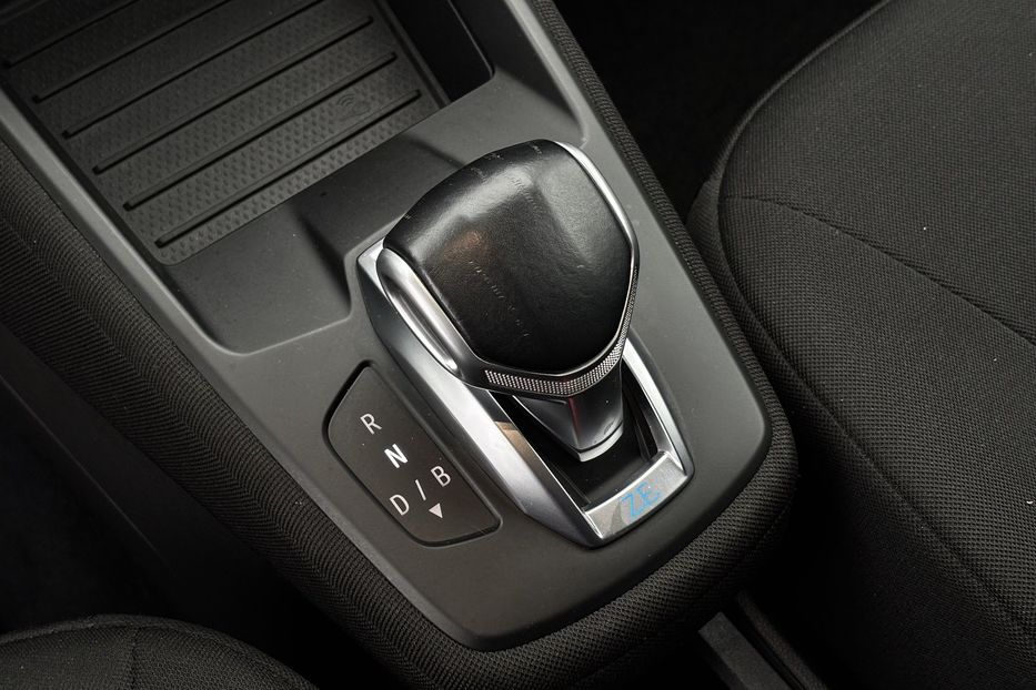 Продам Renault Zoe 52 кВт авто у Львові  2020 года в Львове