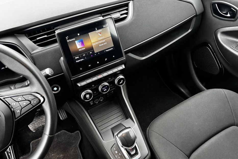 Продам Renault Zoe 52 кВт авто у Львові  2020 года в Львове