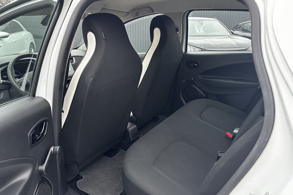 Продам Renault Zoe 52 кВт авто у Львові  2020 года в Львове