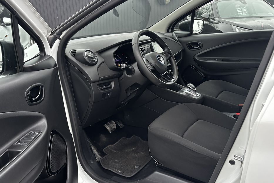 Продам Renault Zoe 52 кВт авто у Львові  2020 года в Львове