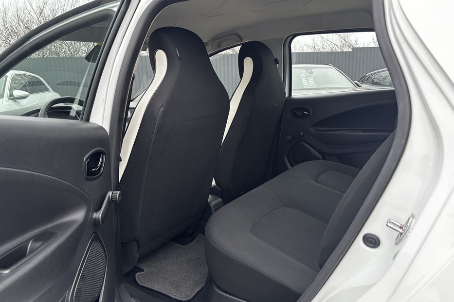 Продам Renault Zoe 52 кВт авто у Львові  2020 года в Львове