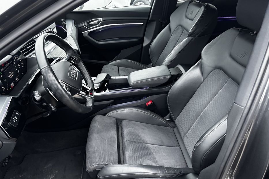 Продам Audi E-Tron SPORTBACK 55 авто у Львові  2022 года в Львове