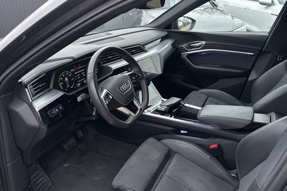 Продам Audi E-Tron SPORTBACK 55 авто у Львові  2022 года в Львове