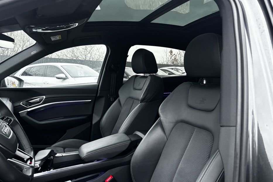 Продам Audi E-Tron SPORTBACK 55 авто у Львові  2022 года в Львове