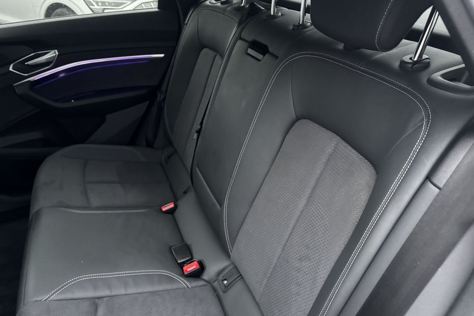 Продам Audi E-Tron SPORTBACK 55 авто у Львові  2022 года в Львове