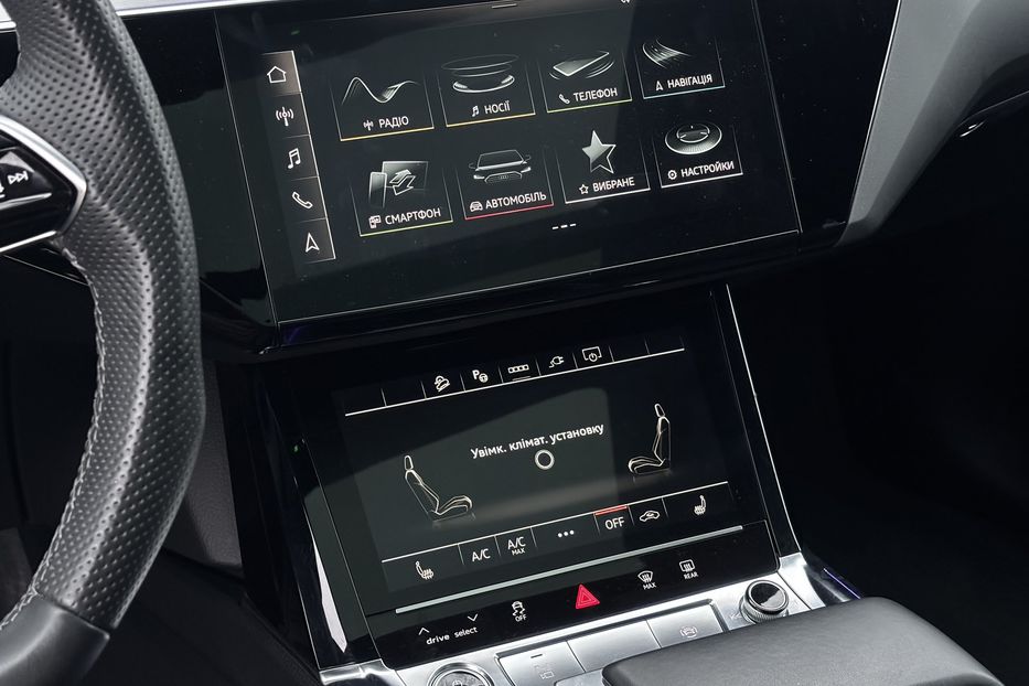 Продам Audi E-Tron SPORTBACK 55 авто у Львові  2022 года в Львове