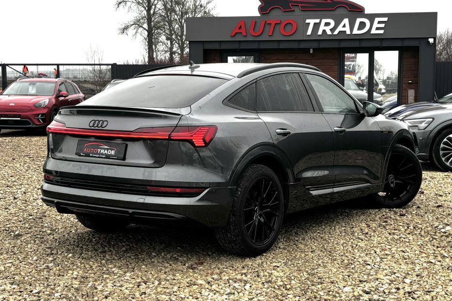 Продам Audi E-Tron SPORTBACK 55 авто у Львові  2022 года в Львове