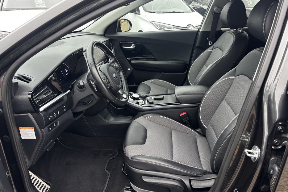 Продам Kia Niro 64 кВт авто у Львові  2021 года в Львове