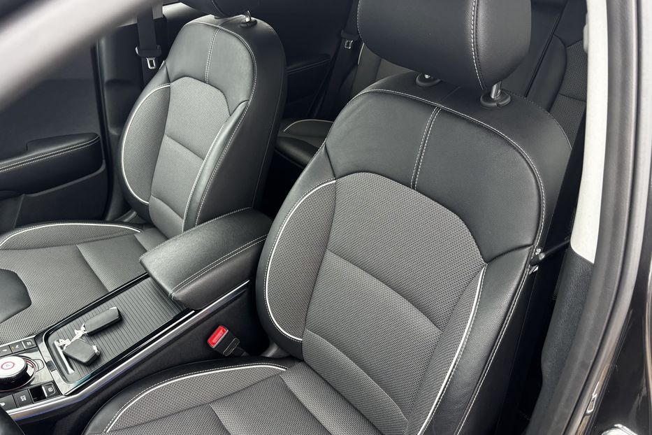 Продам Kia Niro 64 кВт авто у Львові  2021 года в Львове