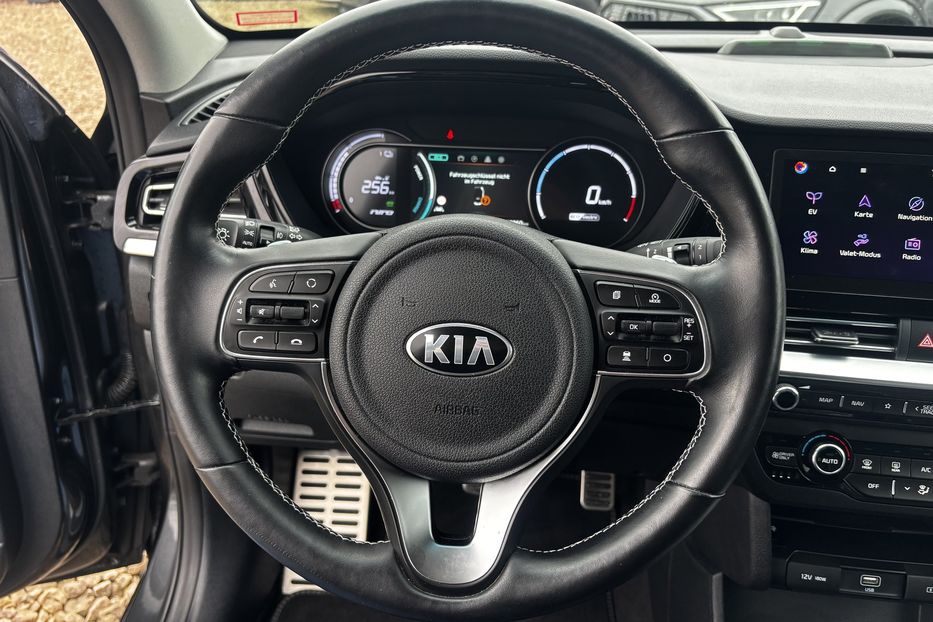 Продам Kia Niro 64 кВт авто у Львові  2021 года в Львове