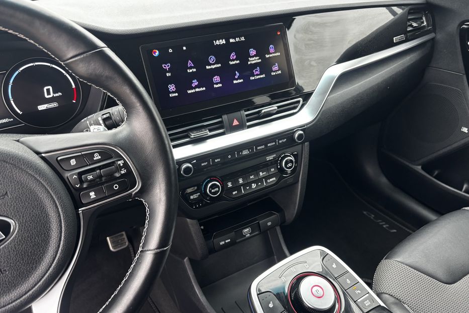 Продам Kia Niro 64 кВт авто у Львові  2021 года в Львове