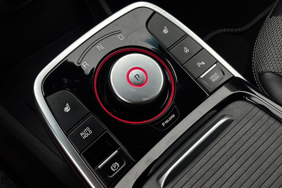 Продам Kia Niro Prestige 64 кВт авто у Львові 2020 года в Львове