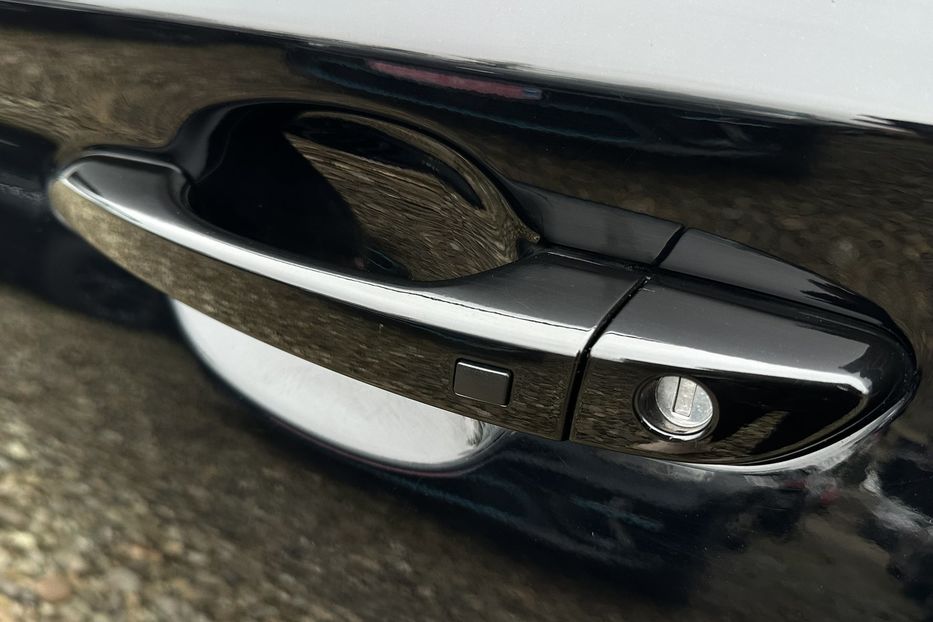 Продам Hyundai Kona 64kWhМакс.комплектація PREMIUM 2021 года в Львове