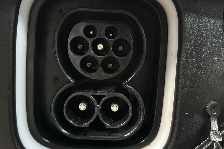 Продам Hyundai Kona 64kWhМакс.комплектація PREMIUM 2021 года в Львове