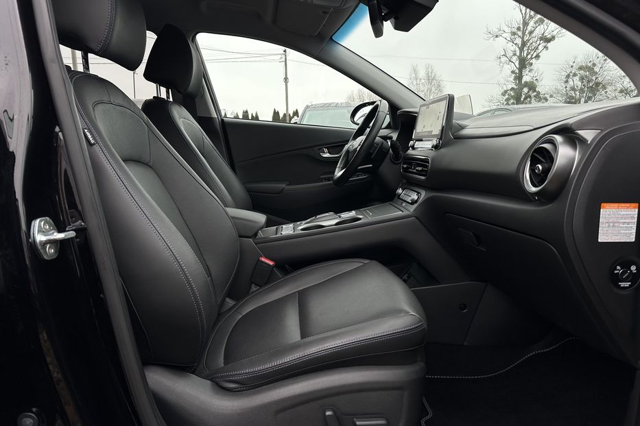 Продам Hyundai Kona 64kWhМакс.комплектація PREMIUM 2021 года в Львове