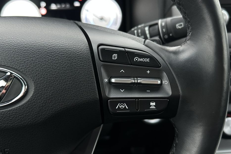 Продам Hyundai Kona 64kWhМакс.комплектація PREMIUM 2021 года в Львове