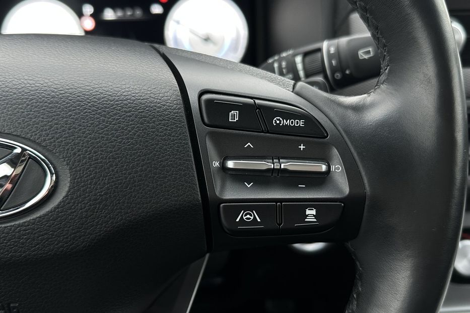 Продам Hyundai Kona 64kWhМакс.комплектація PREMIUM 2021 года в Львове