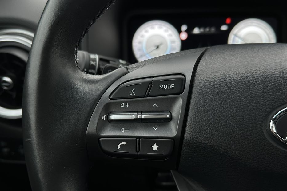 Продам Hyundai Kona 64kWhМакс.комплектація PREMIUM 2021 года в Львове