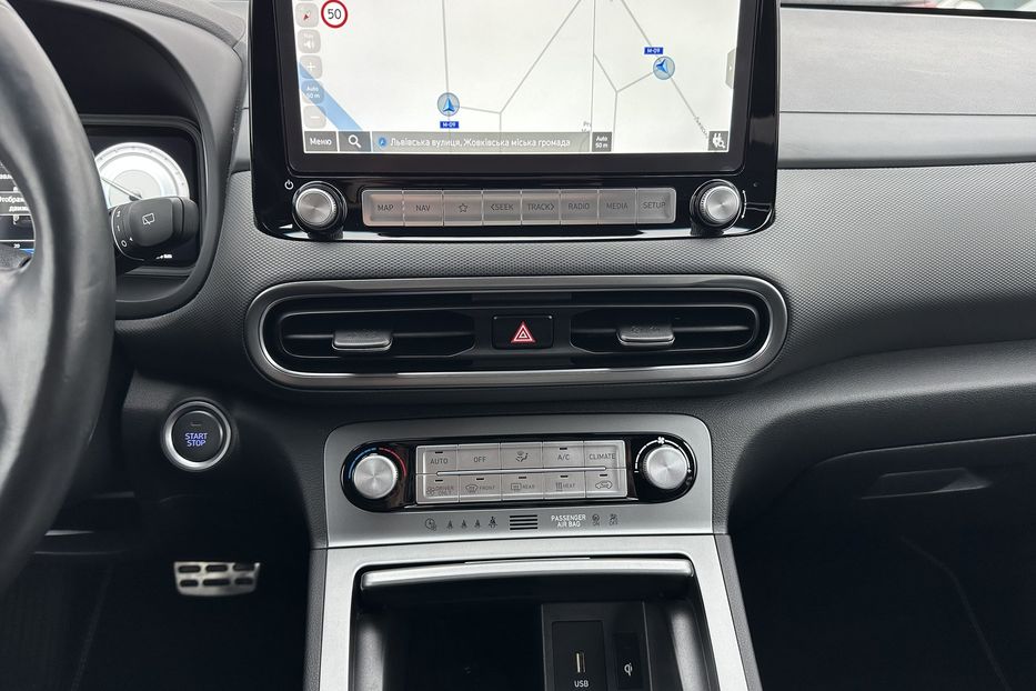 Продам Hyundai Kona 64kWhМакс.комплектація PREMIUM 2021 года в Львове