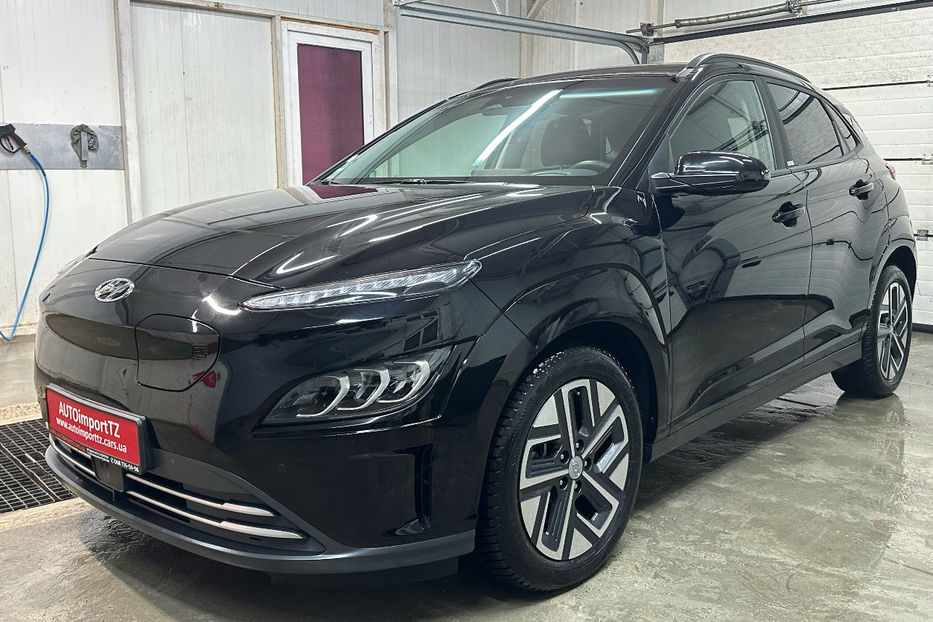 Продам Hyundai Kona 64kWhМакс.комплектація PREMIUM 2021 года в Львове