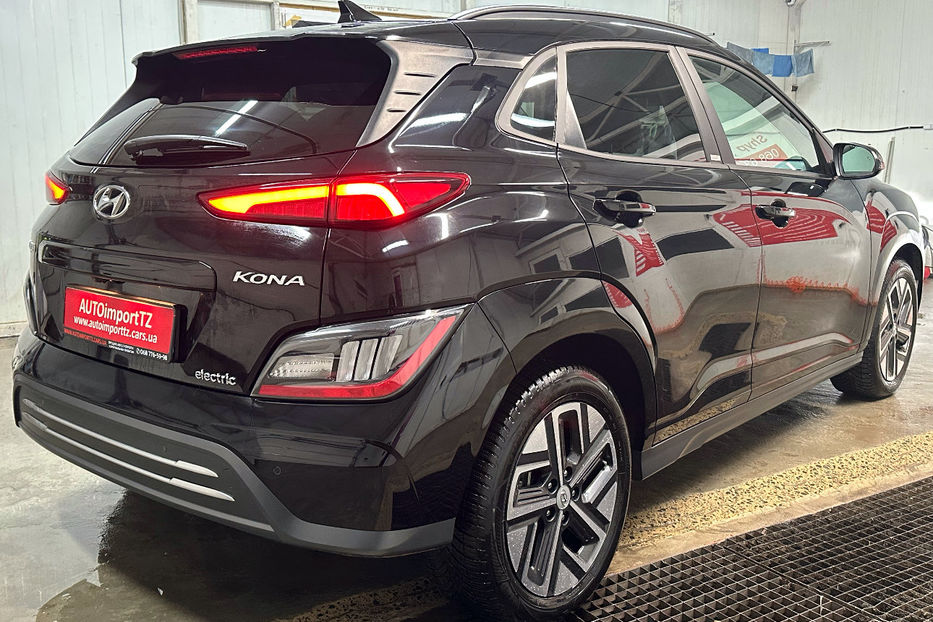 Продам Hyundai Kona 64kWhМакс.комплектація PREMIUM 2021 года в Львове