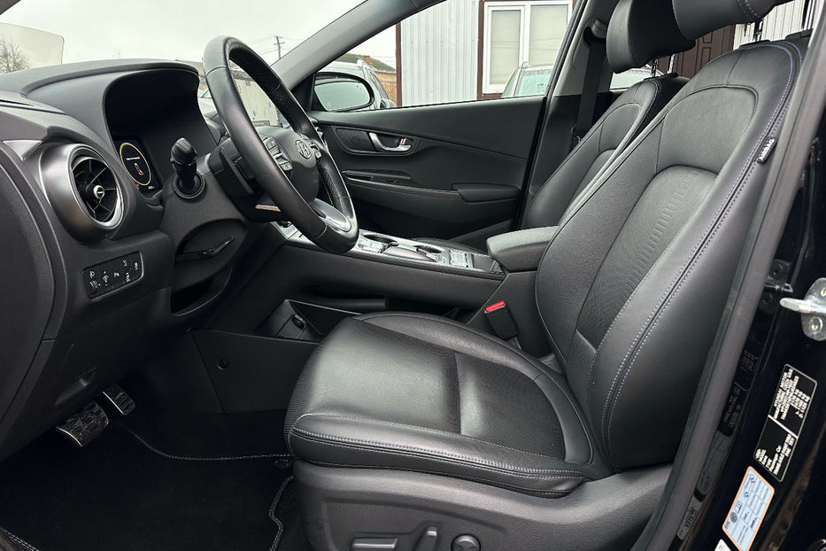Продам Hyundai Kona 64kWhМакс.комплектація PREMIUM 2021 года в Львове