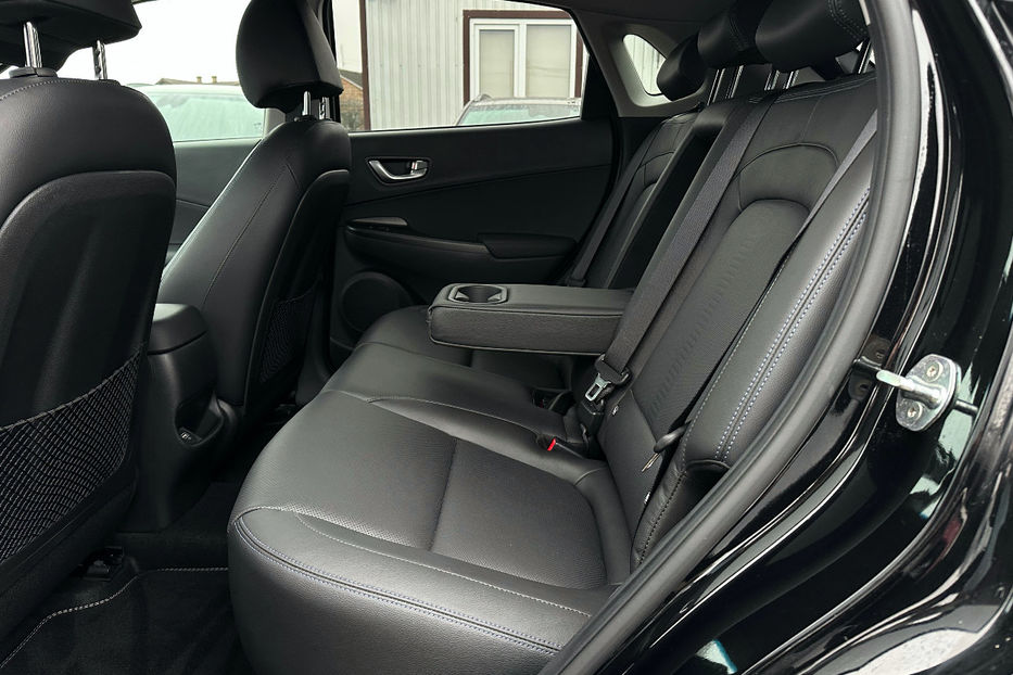 Продам Hyundai Kona 64kWhМакс.комплектація PREMIUM 2021 года в Львове