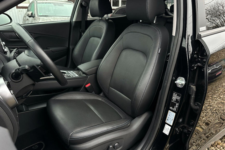 Продам Hyundai Kona 64kWhМакс.комплектація PREMIUM 2021 года в Львове