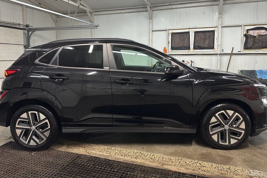 Продам Hyundai Kona 64kWhМакс.комплектація PREMIUM 2021 года в Львове