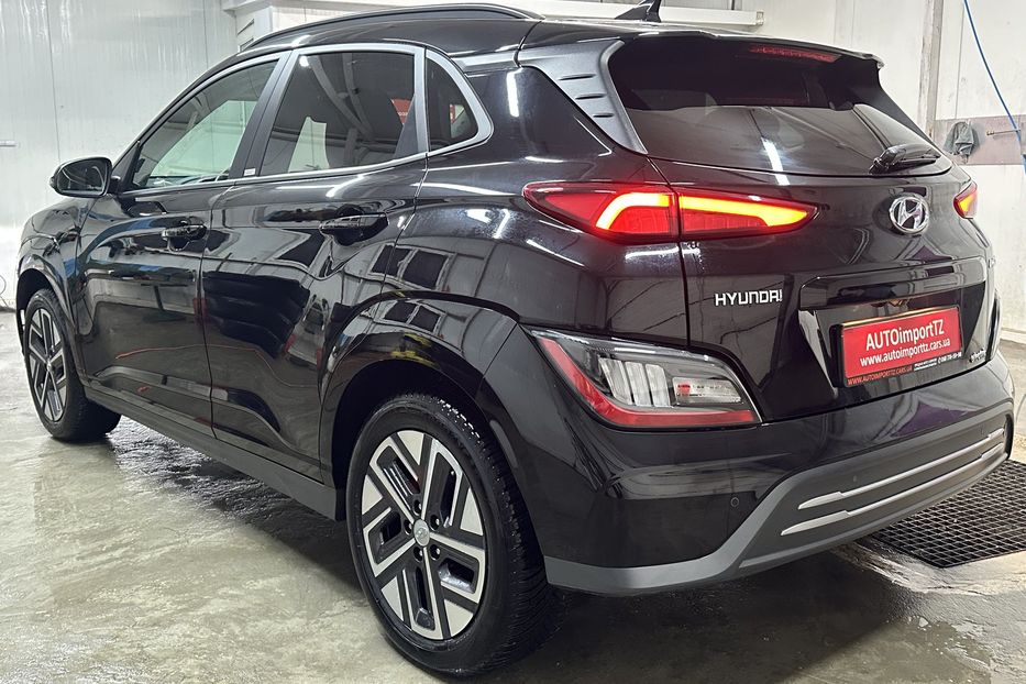 Продам Hyundai Kona 64kWhМакс.комплектація PREMIUM 2021 года в Львове