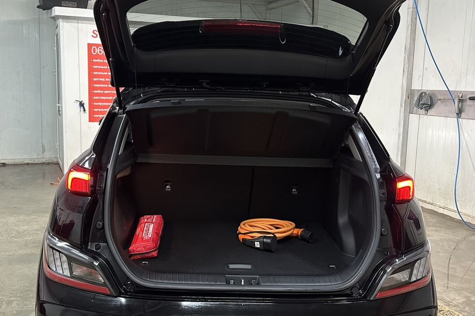 Продам Hyundai Kona 64kWhМакс.комплектація PREMIUM 2021 года в Львове