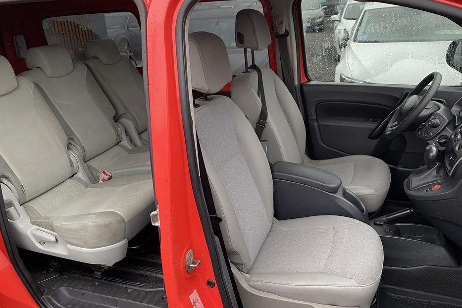 Продам Renault Kangoo пасс. 5 місць 2019 года в Луцке