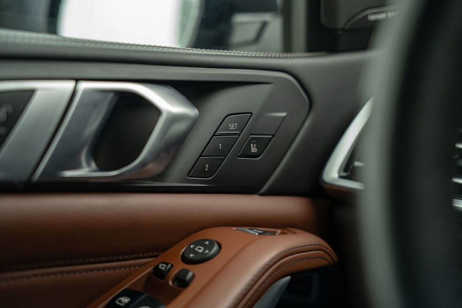 Продам BMW X5 45e xDrive 2022 года в Черновцах