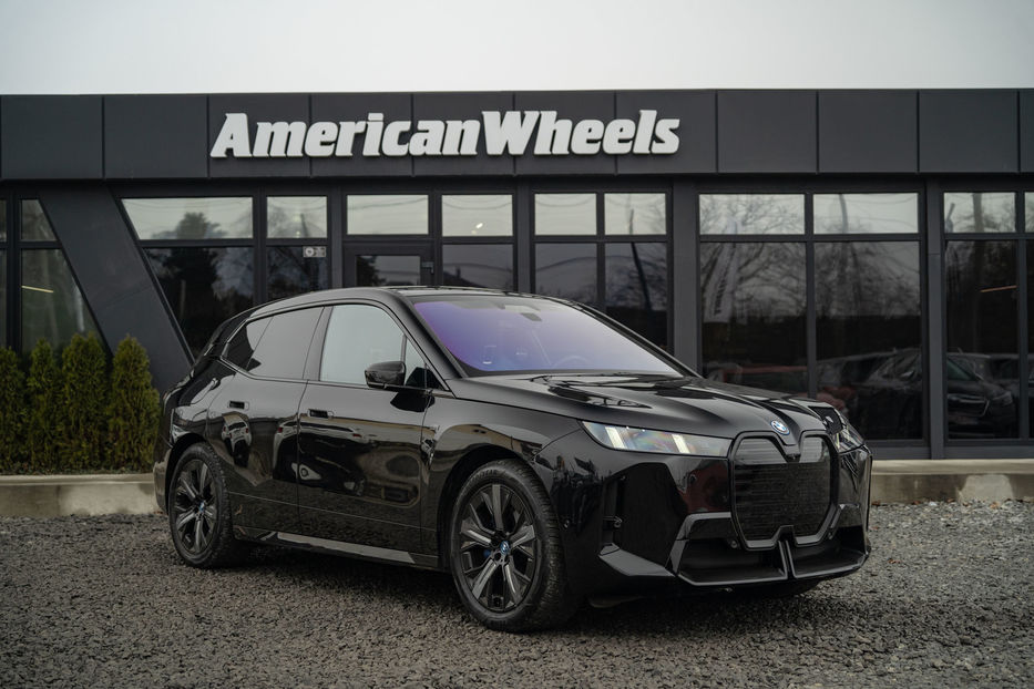 Продам BMW iX xDrive50 2022 года в Черновцах