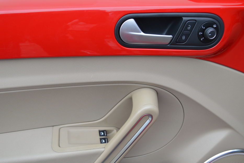 Продам Volkswagen Beetle Turbo 2015 года в Одессе