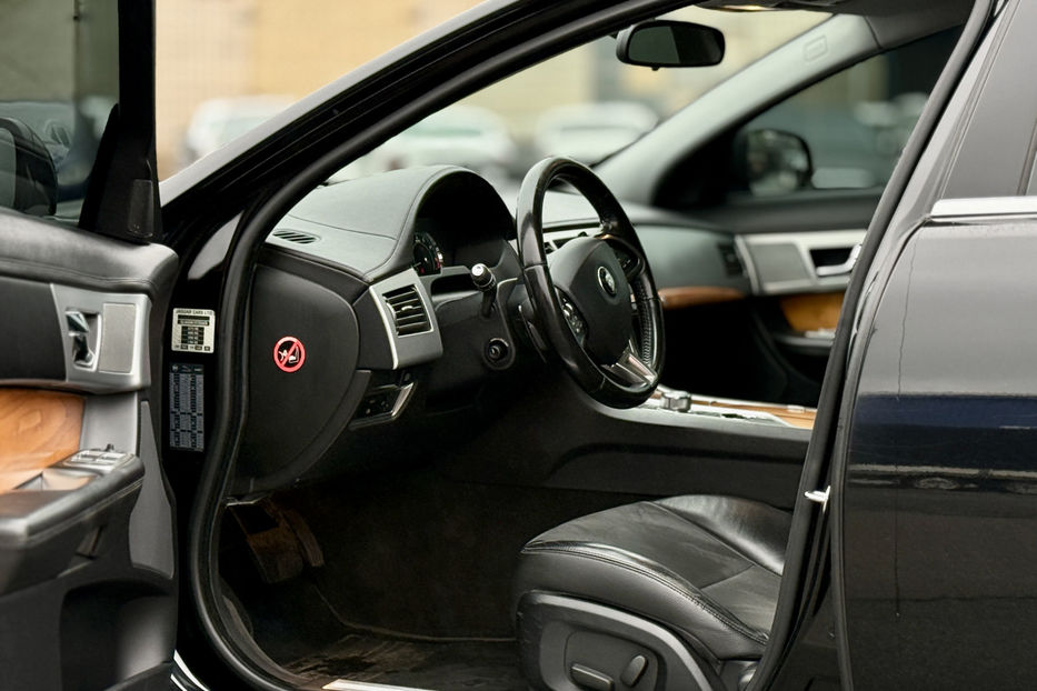 Продам Jaguar XF 2012 года в Киеве