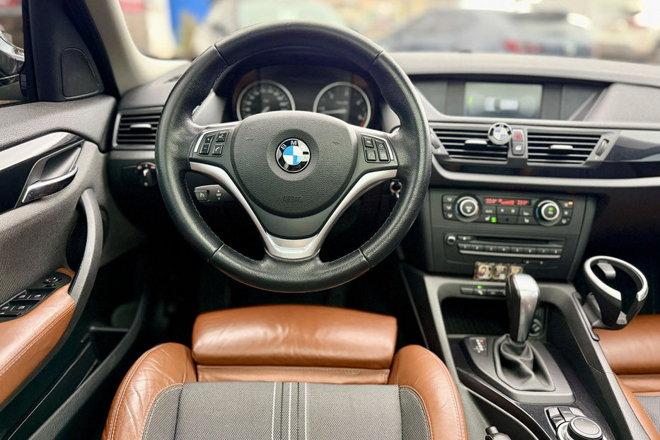 Продам BMW X1 2010 года в Киеве