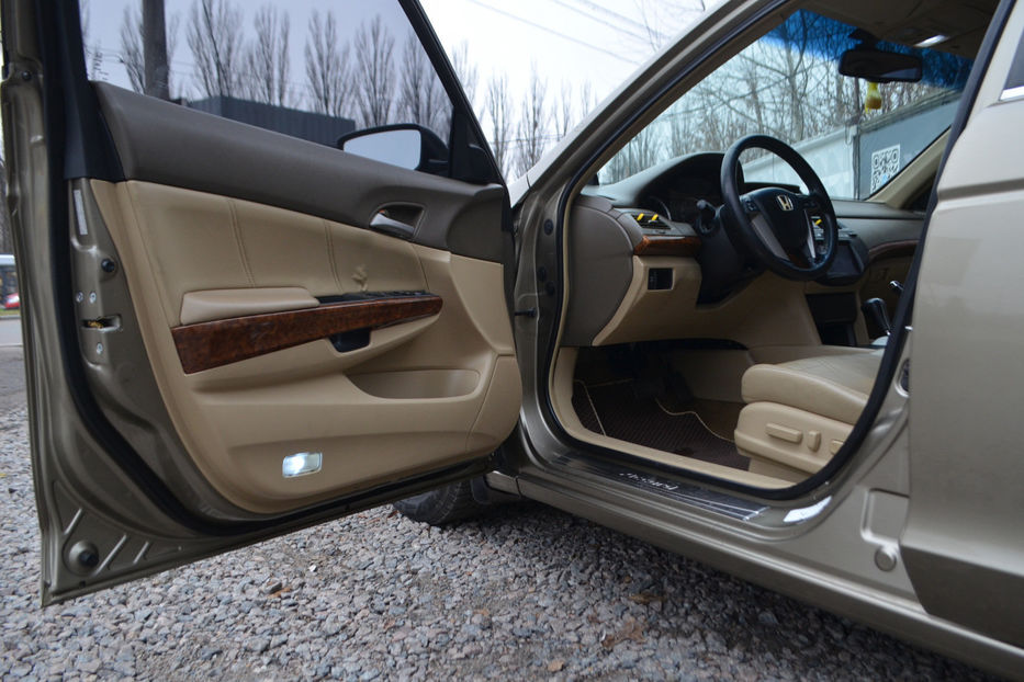 Продам Honda Accord 2.4 AT 201 к.с. 2007 года в Киеве