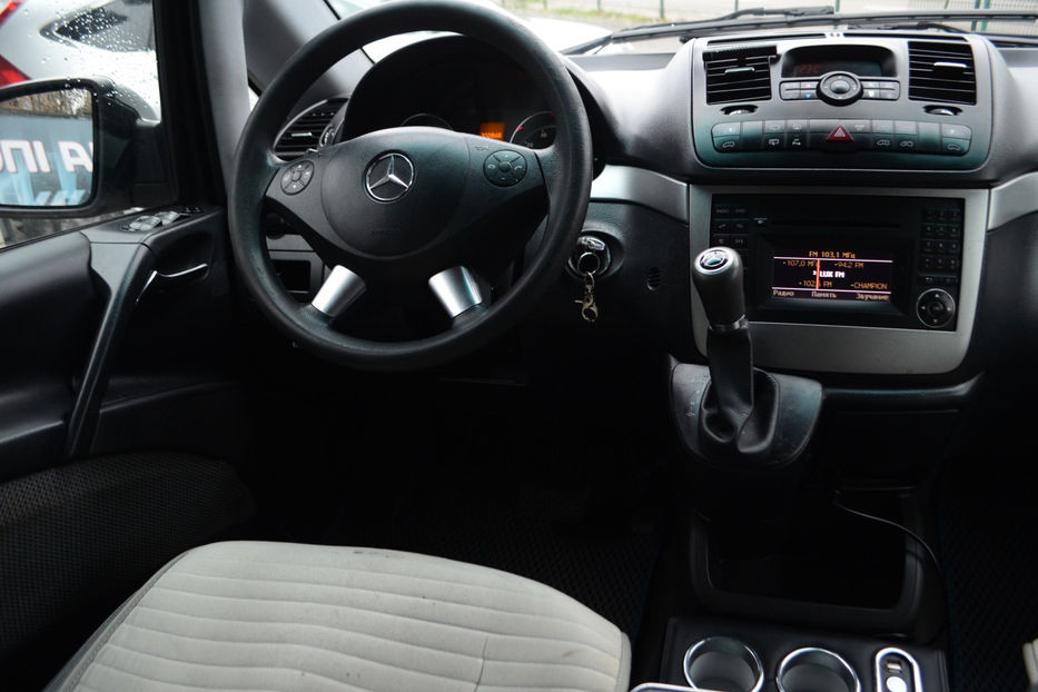 Продам Mercedes-Benz Viano пасс.  V 350 3.5 АТ  2012 года в Киеве