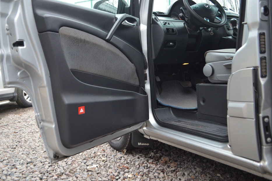 Продам Mercedes-Benz Viano пасс.  V 350 3.5 АТ  2012 года в Киеве