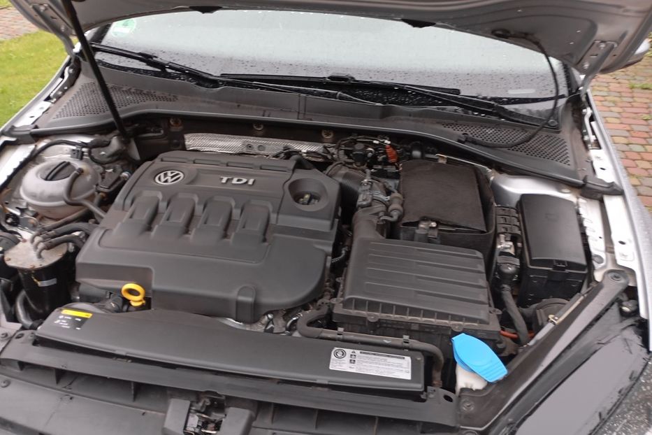 Продам Volkswagen Golf VII 2015 года в Львове