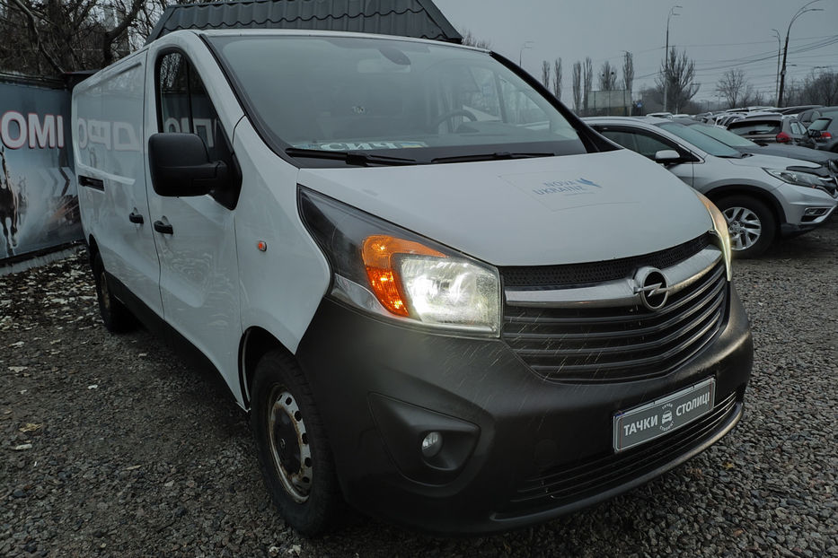 Продам Opel Vivaro груз. 1.6 MT (145 к.с.) 2017 года в Киеве