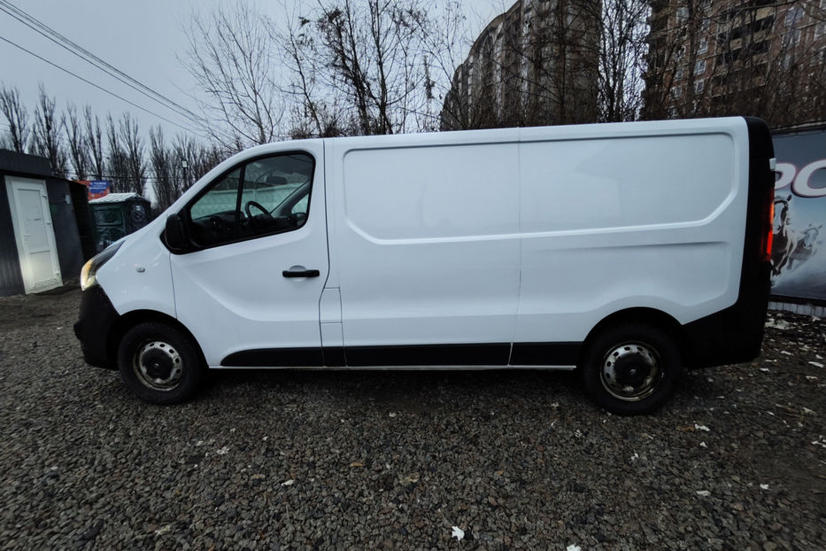 Продам Opel Vivaro груз. 1.6 MT (145 к.с.) 2017 года в Киеве