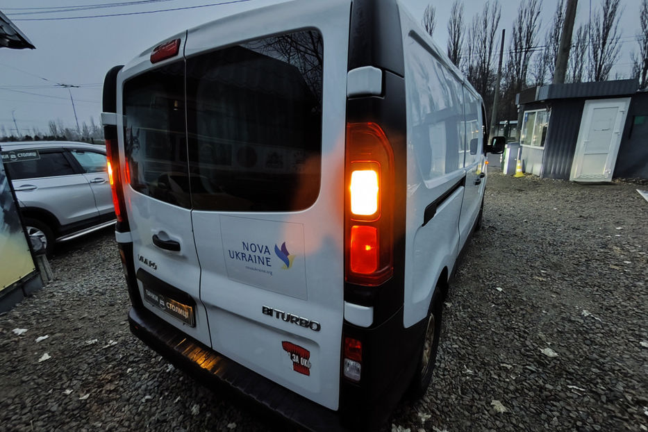 Продам Opel Vivaro груз. 1.6 MT (145 к.с.) 2017 года в Киеве