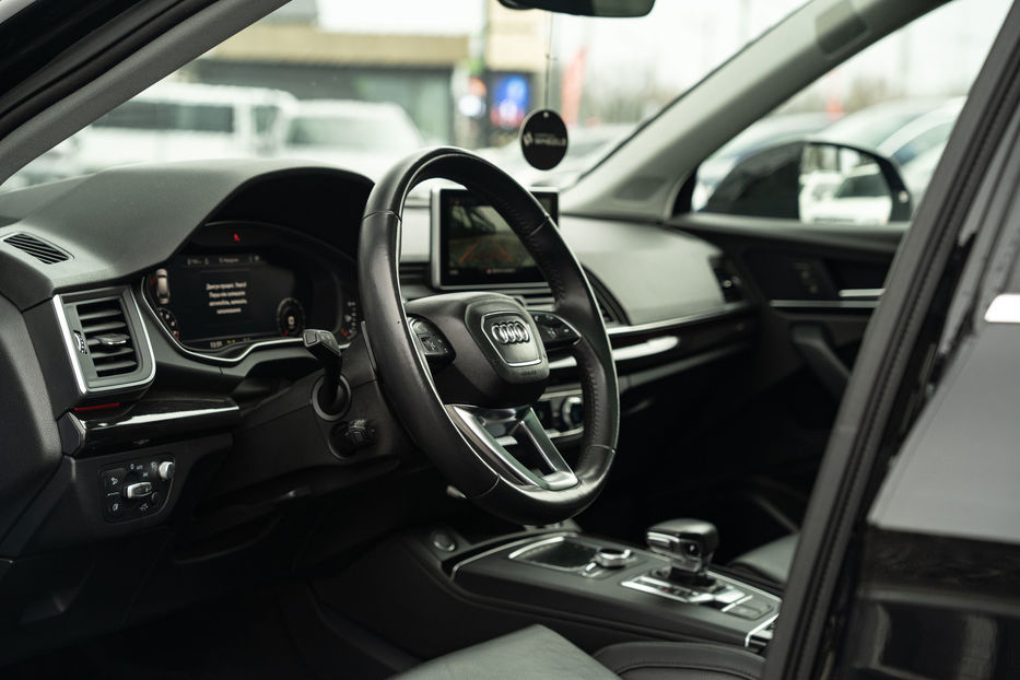 Продам Audi Q5 Prestige 2018 года в Черновцах