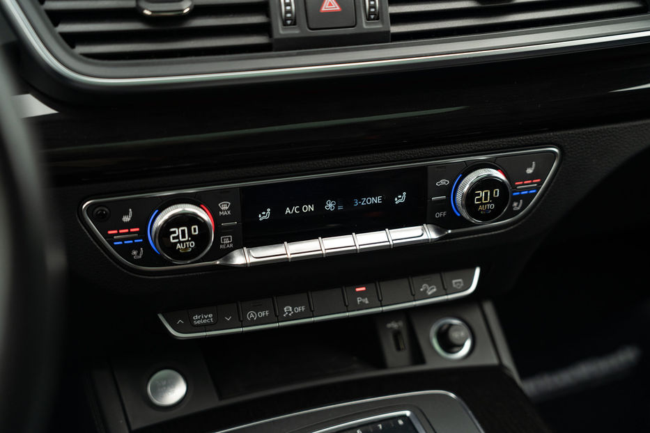 Продам Audi Q5 Prestige 2018 года в Черновцах