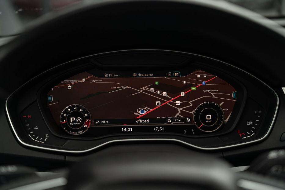 Продам Audi Q5 Prestige 2018 года в Черновцах