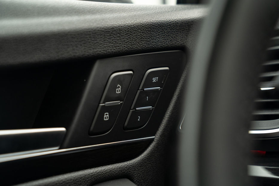 Продам Audi Q5 Prestige 2018 года в Черновцах