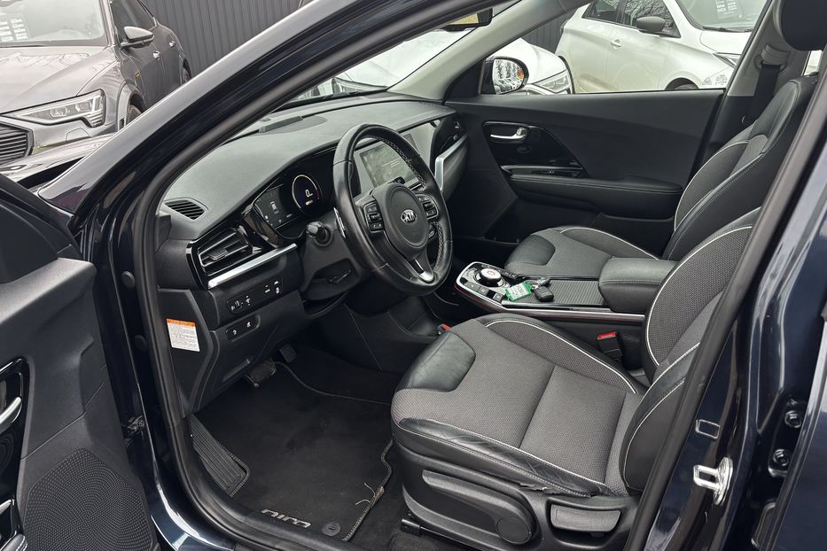Продам Kia Niro 64квт 2020 года в Львове