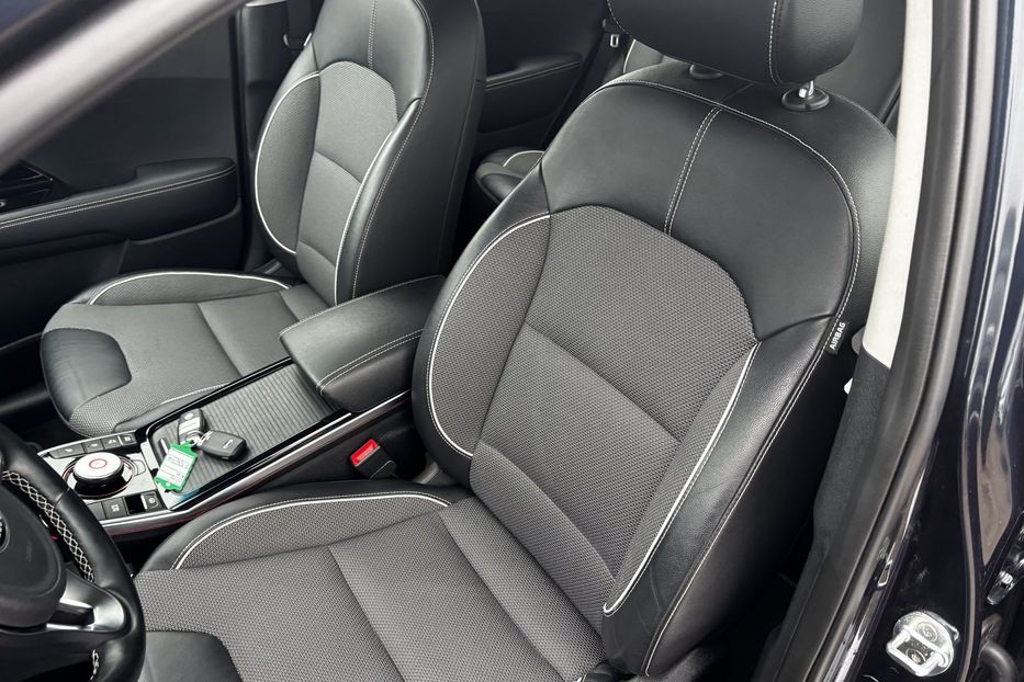 Продам Kia Niro 64квт 2020 года в Львове